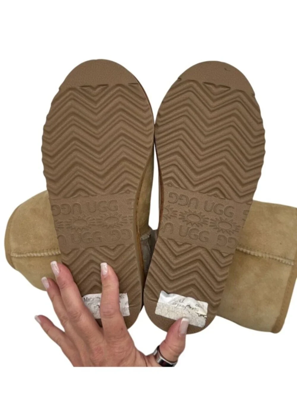 UGG Australia Classic Short Boots in Sand NWOT - Size 8